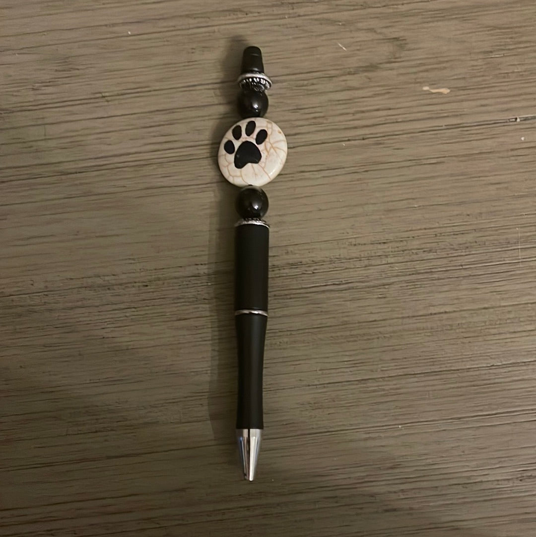 Beaded Paw Pen